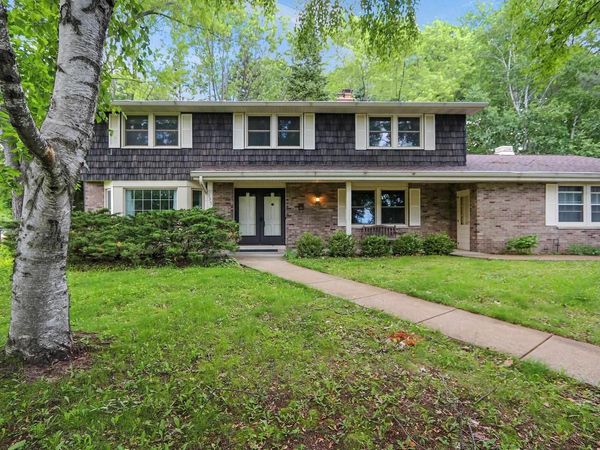 535 AVON COURT, Green Bay, WI 54302