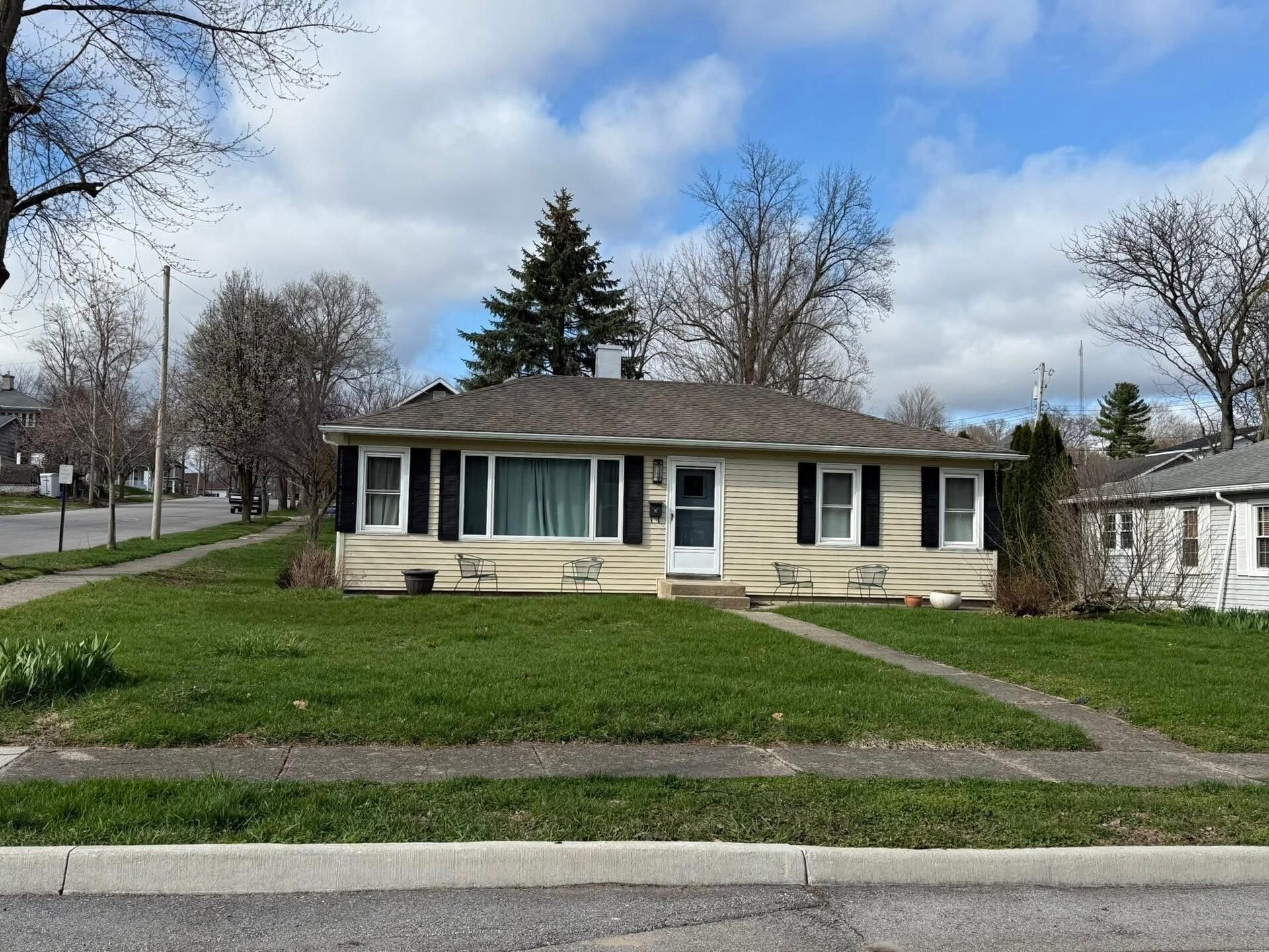 304 E Washington, Culver, IN 46511 Main Photo