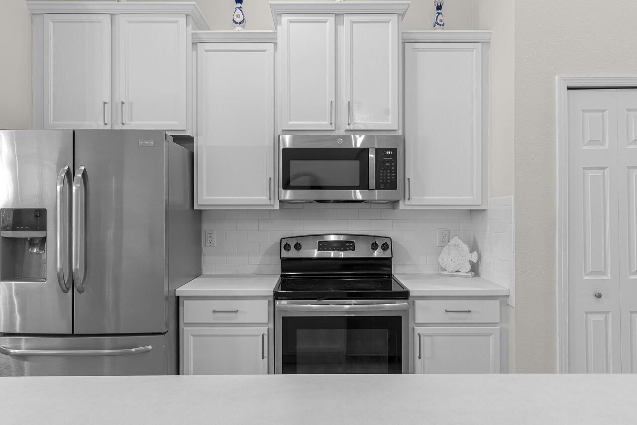 8110 Westfield Circle, Vero Beach, FL 32966 Photo