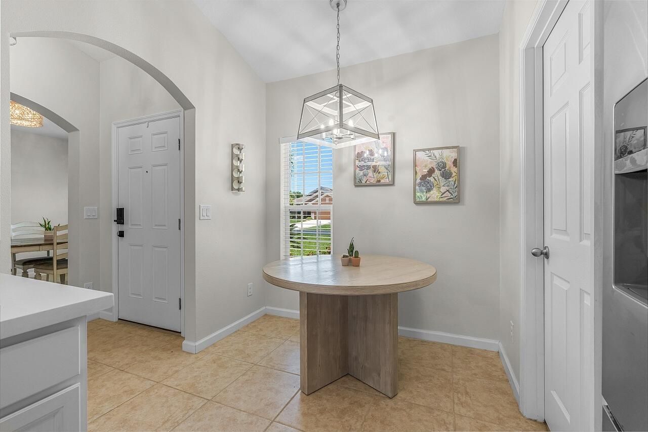 8110 Westfield Circle, Vero Beach, FL 32966 Photo