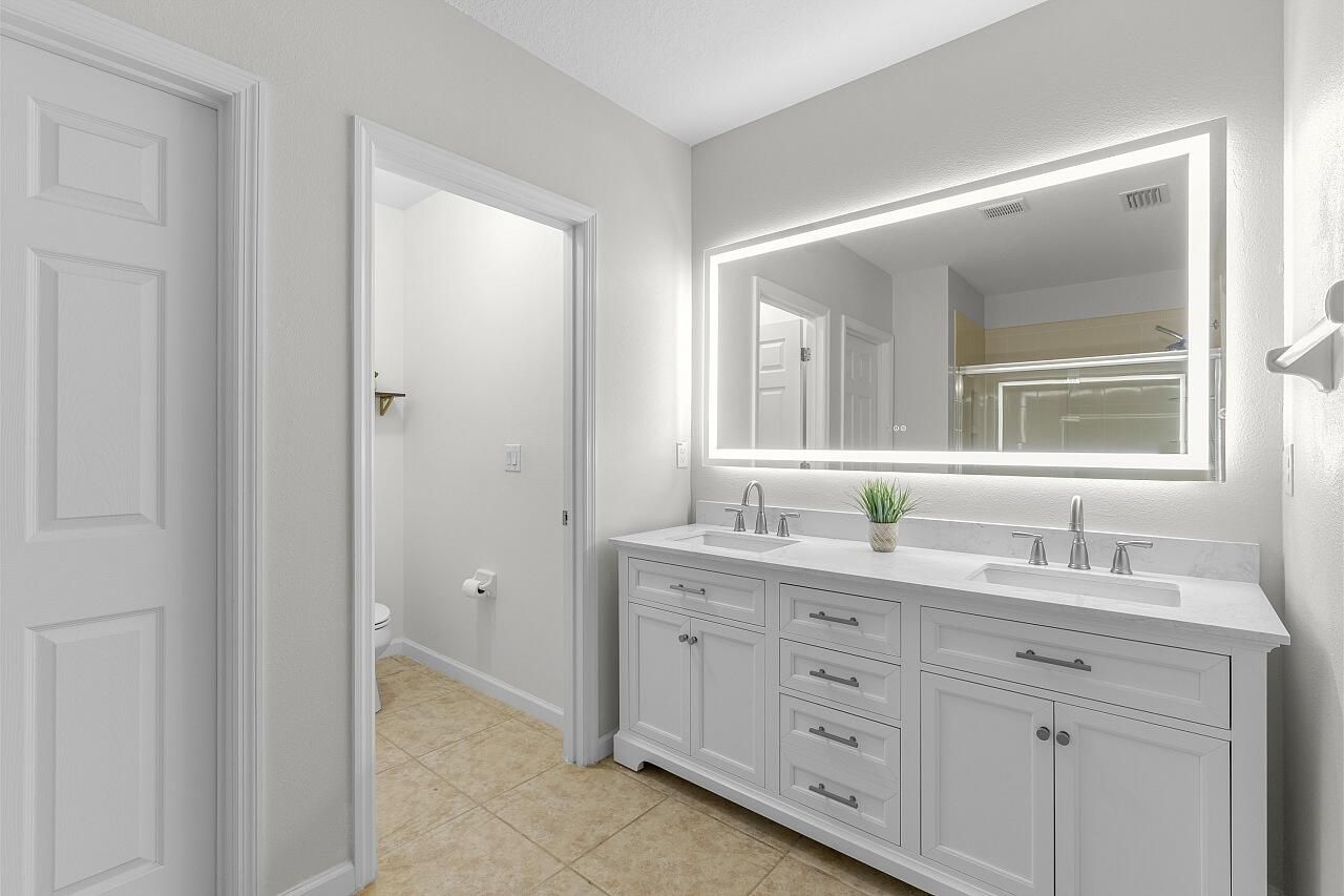 8110 Westfield Circle, Vero Beach, FL 32966 Photo