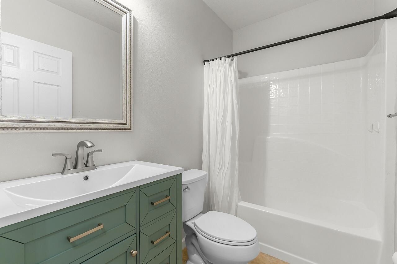 8110 Westfield Circle, Vero Beach, FL 32966 Photo