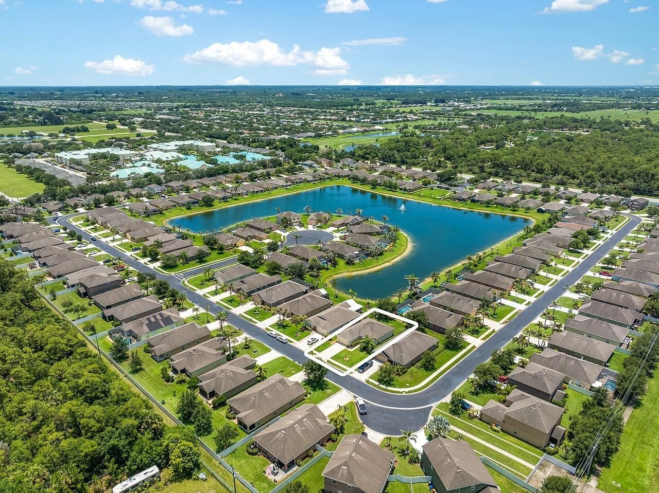 8110 Westfield Circle, Vero Beach, FL 32966 Photo