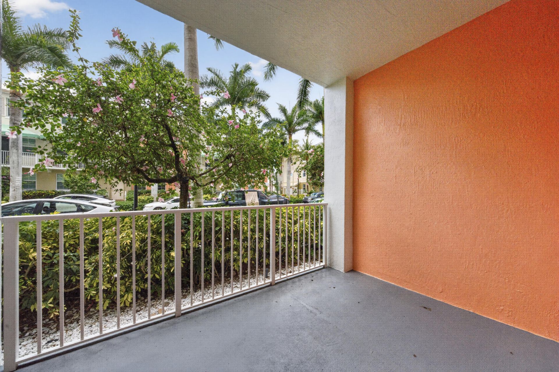 804 E Windward Way, Unit 111, Lantana, FL 33462 Photo