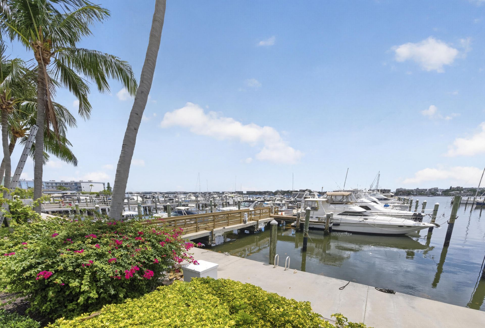 804 E Windward Way, Unit 111, Lantana, FL 33462 Photo