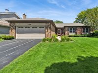 1108 E Oxford Lane, Arlington Heights, IL 60004 primary photo