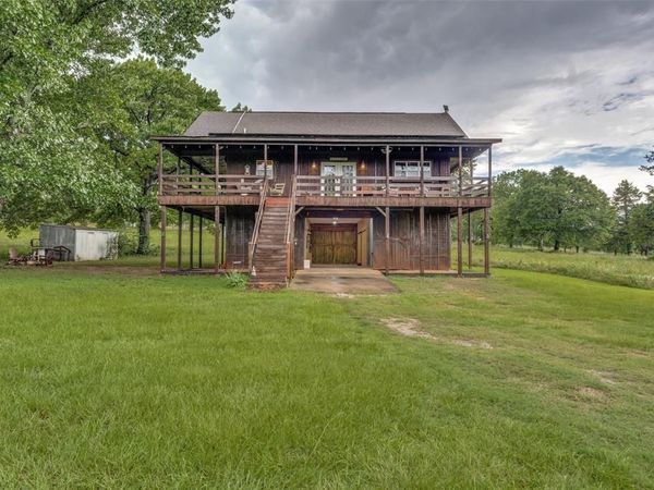 757 Private Road 192 , Denison, TX 75021