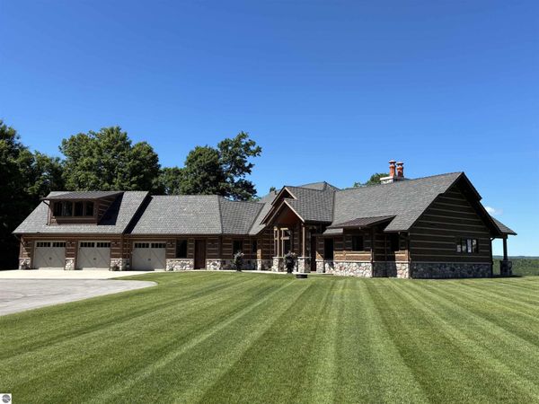 3375 Crum Road, Benzonia, MI 49616