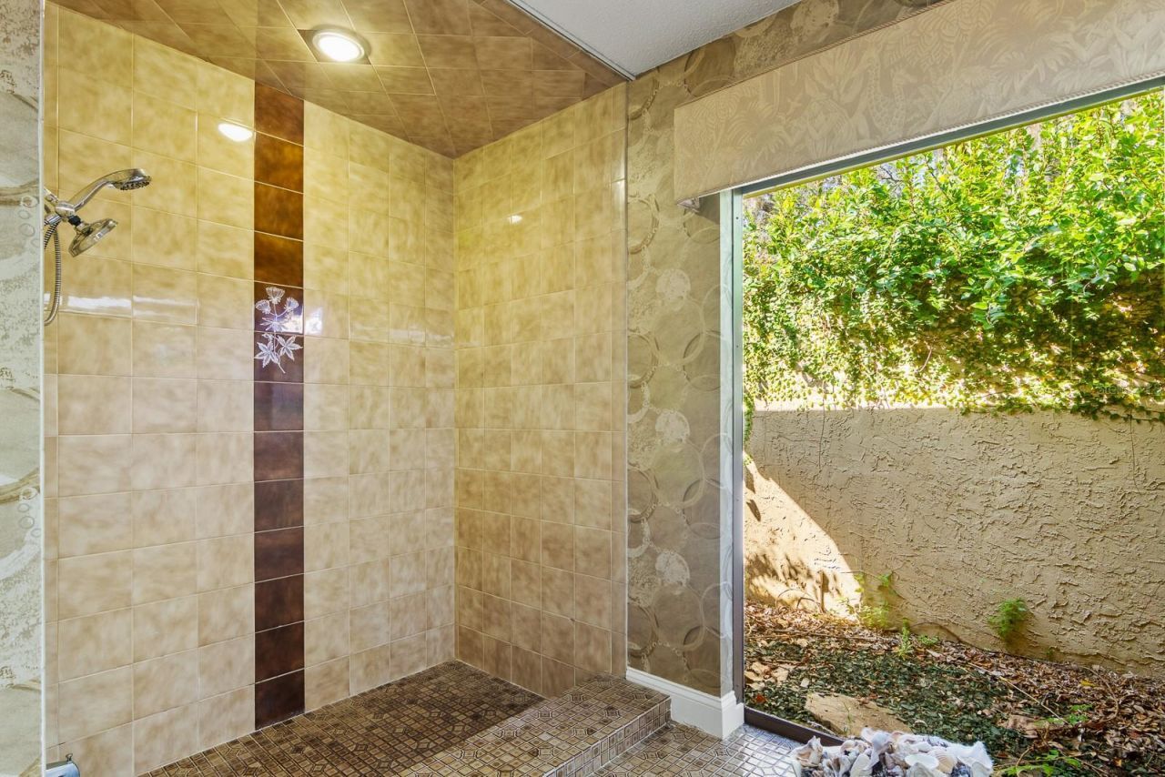 10206 Lakeview Drive , New Port Richey, FL 34654 Photo