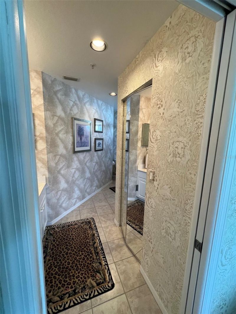6632 Pineview Terrace, Unit 10-201, Bradenton, FL 34203 Photo