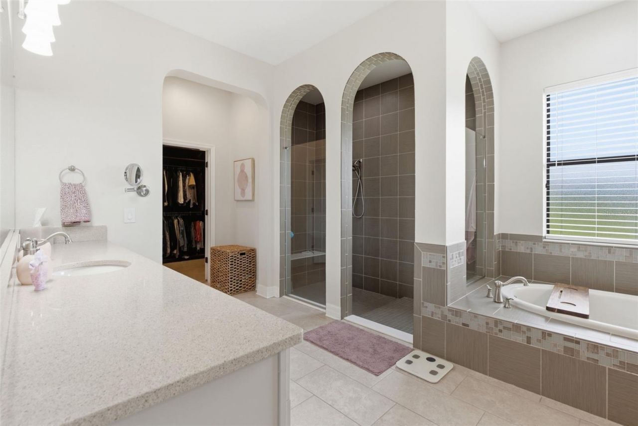 17909 Howsmoor Place, Lutz, FL 33559 Photo