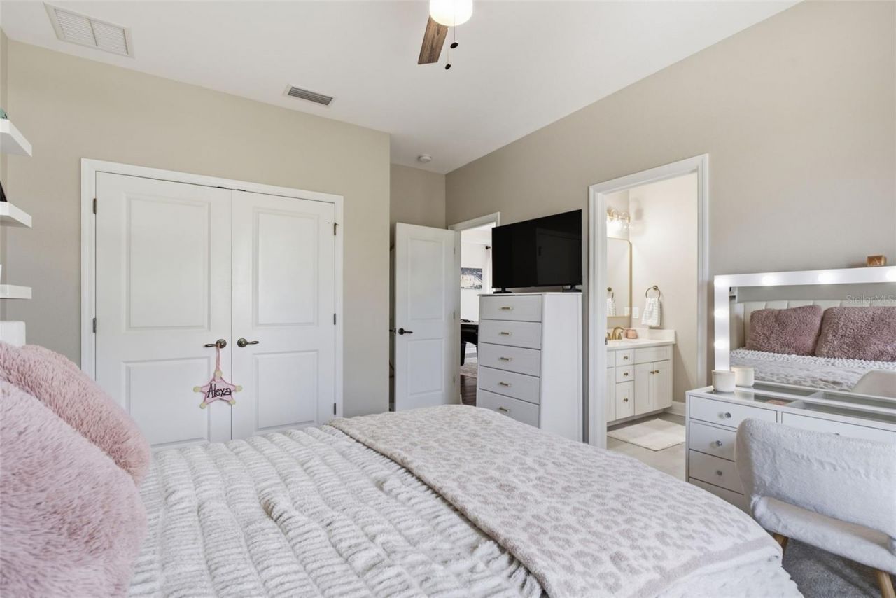 17909 Howsmoor Place, Lutz, FL 33559 Photo