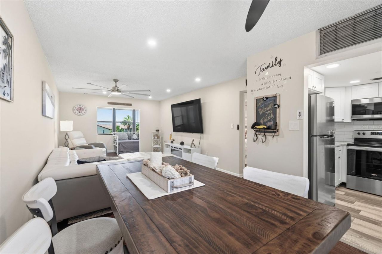 5245 Amulet Drive , Unit 306, New Port Richey, FL 34652 Photo