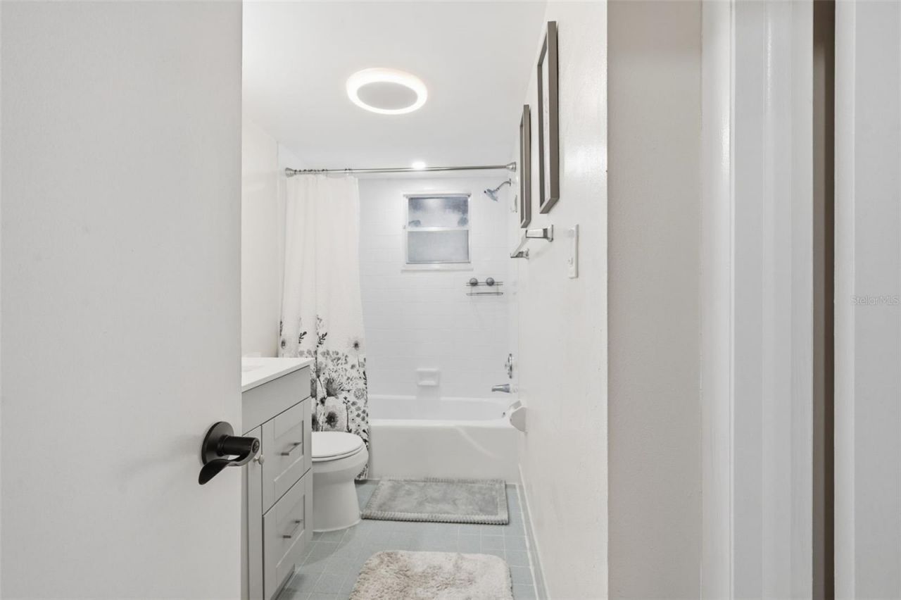 5245 Amulet Drive , Unit 306, New Port Richey, FL 34652 Photo