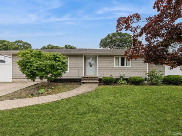 182 Smithtown Polk Boulevard, Centereach, NY 11720