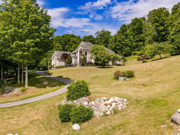 5 Rachel Court , Bloomingburg, NY 12721