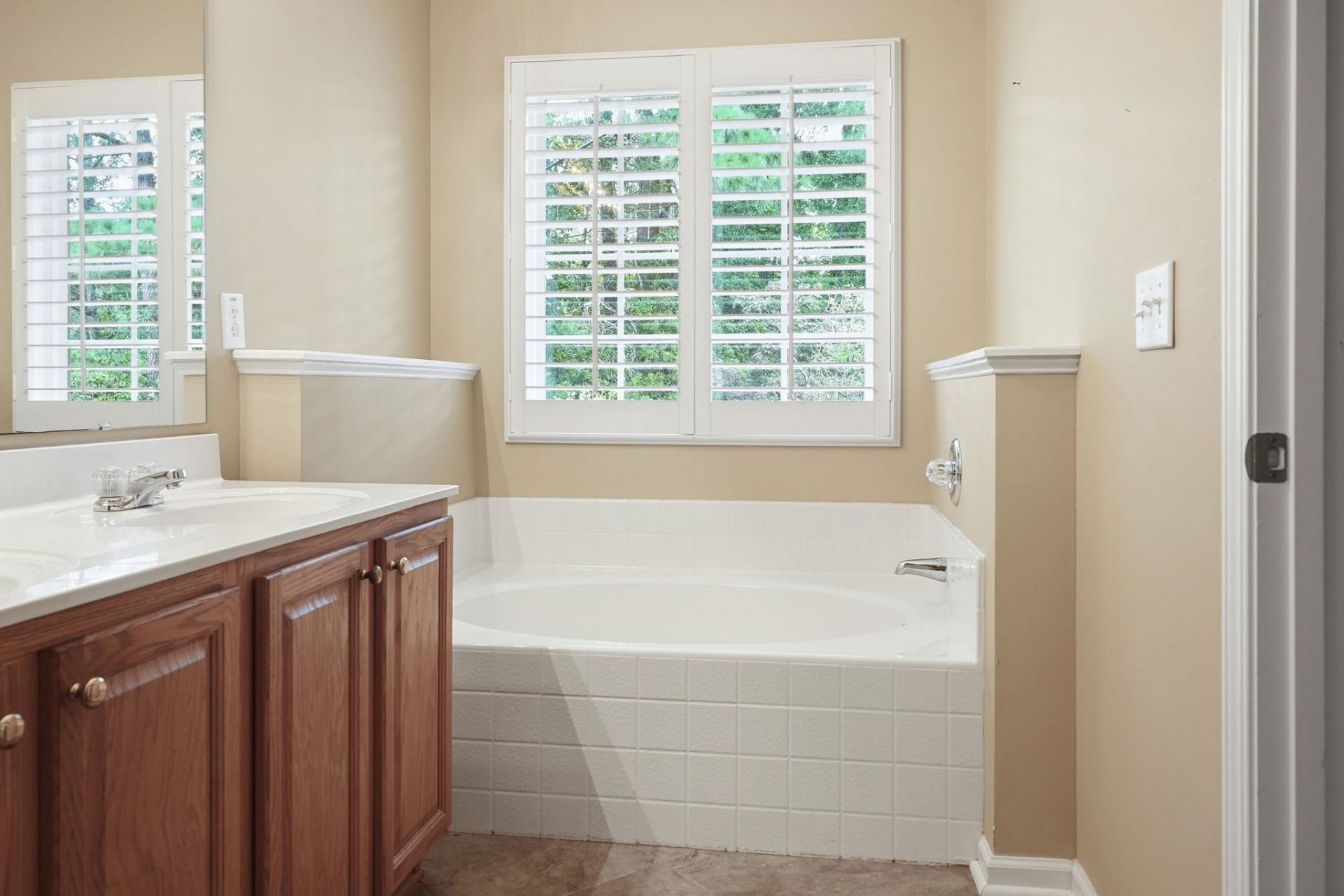 4544 Fringetree Dr. Photo 12