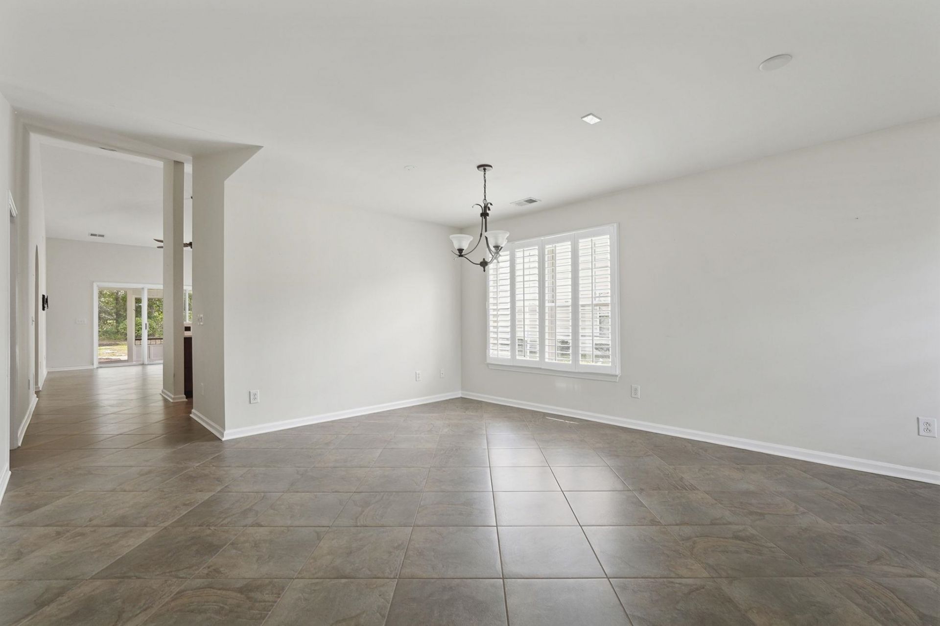 4544 Fringetree Dr. Photo 16
