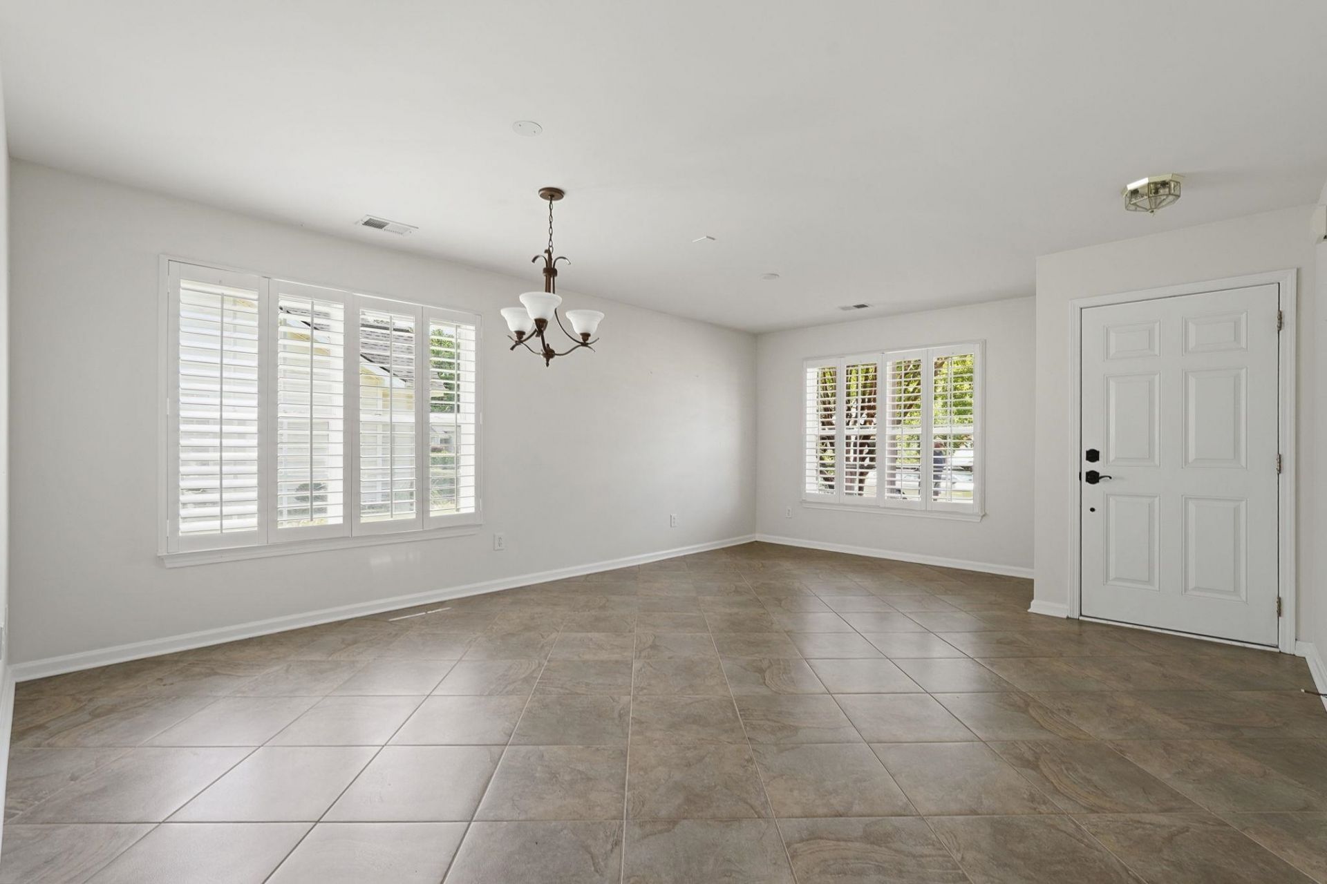 4544 Fringetree Dr. Photo 18