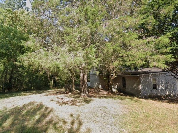 418 Market St , Clarksville, TN 37042