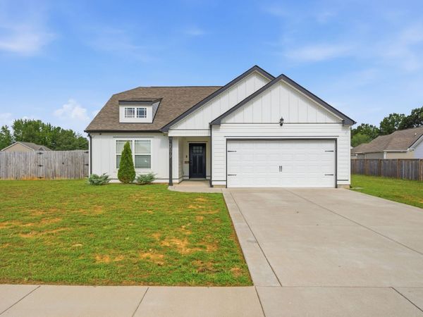 2079 Claudia Ln , Springfield, TN 37172