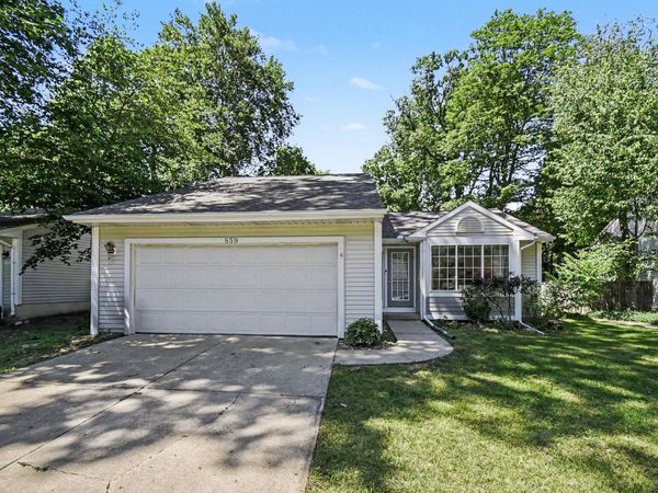 859 Summer Creek Court SE, Grand Rapids, MI 49508