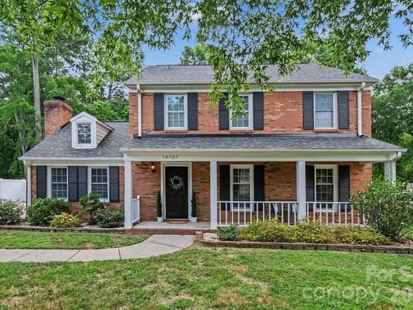 10727 Colony Woods Drive , Charlotte, NC 28277