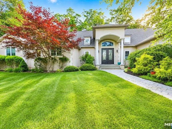 41 Wildwood Road, SADDLE RIVER, NJ 07458