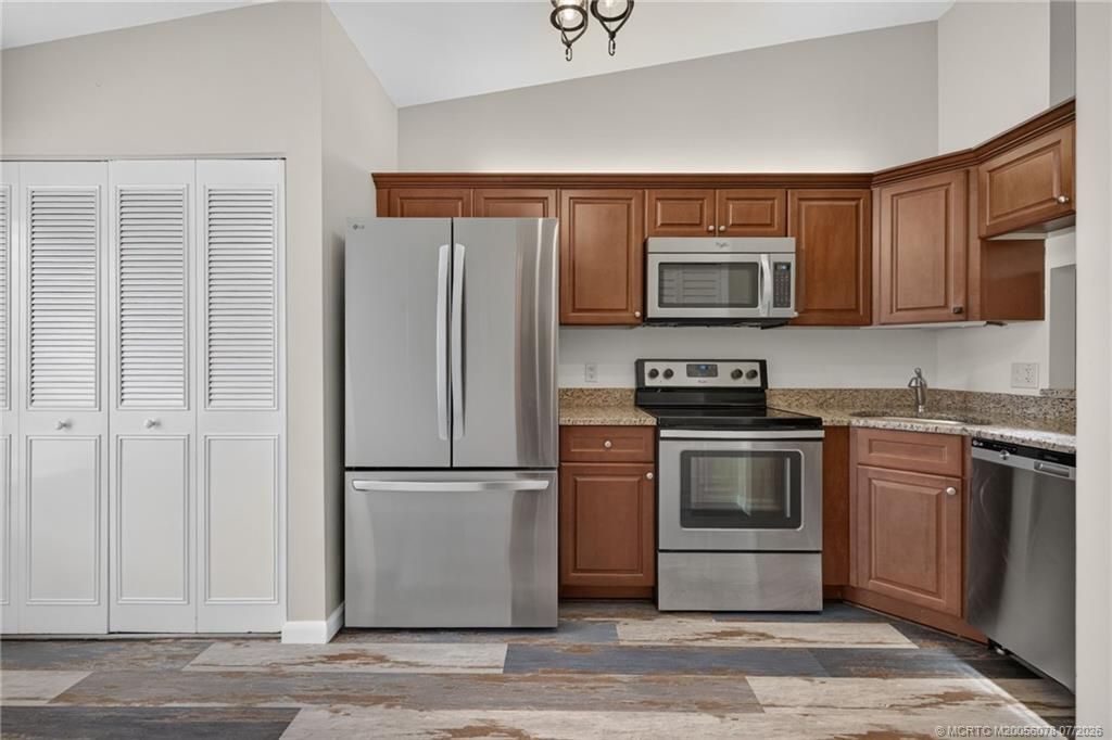 2084 SW Silver Pine Way, Unit 122H, Palm City, FL 34990 Photo