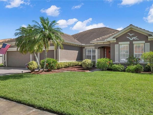 2111 Grove DR , NAPLES, FL 34120