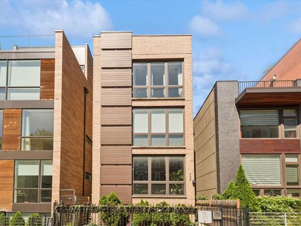 722 N Ada Street, Unit 3, Chicago, IL 60642