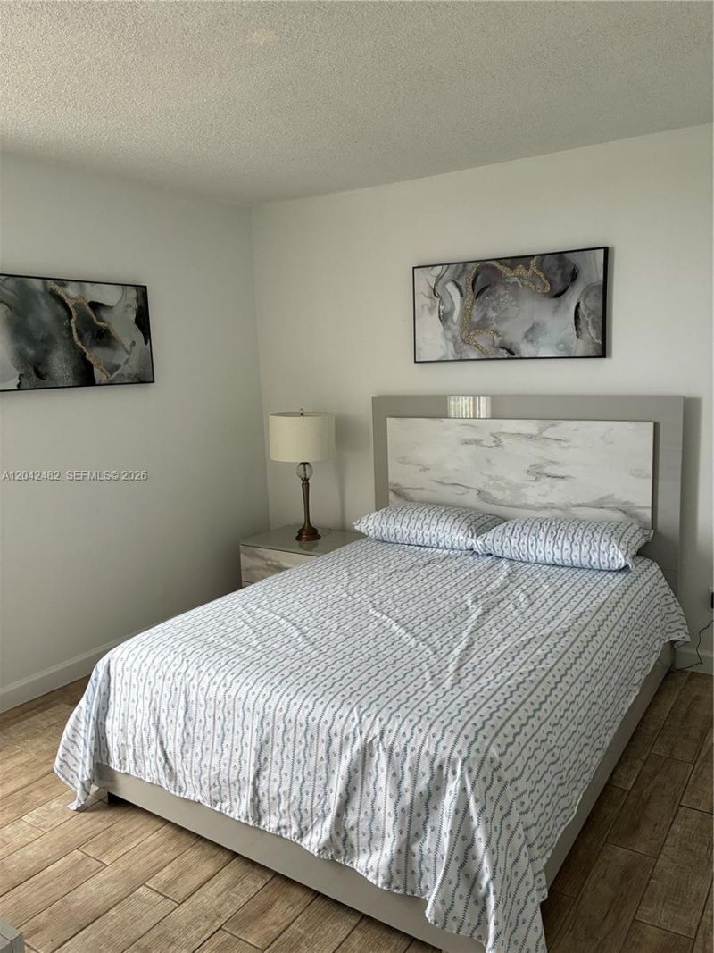 2000 NE 135th St, Unit 710, North Miami, FL 33181 Photo