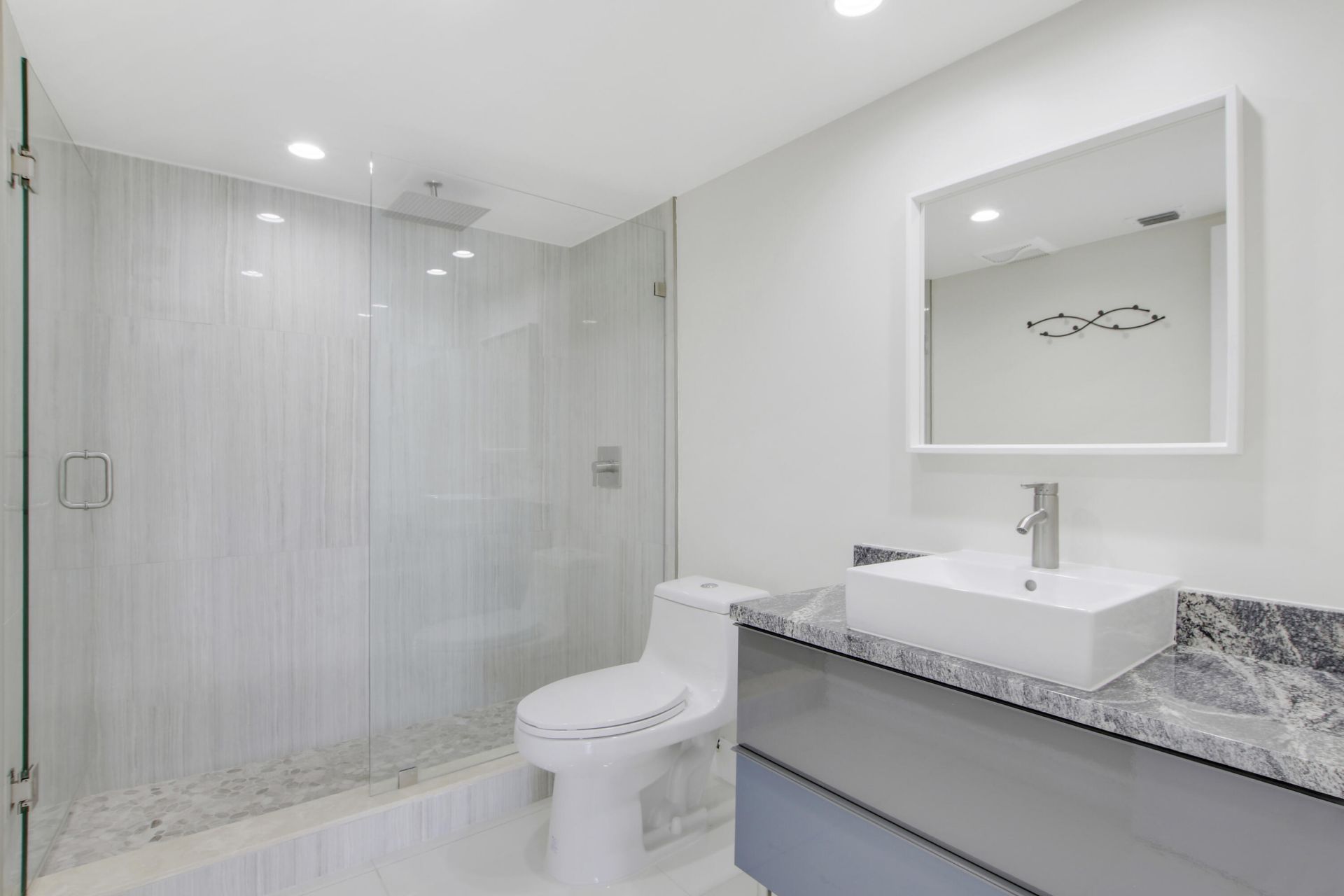 1500 Presidential Way, Unit 404, West Palm Beach, FL 33401 Photo