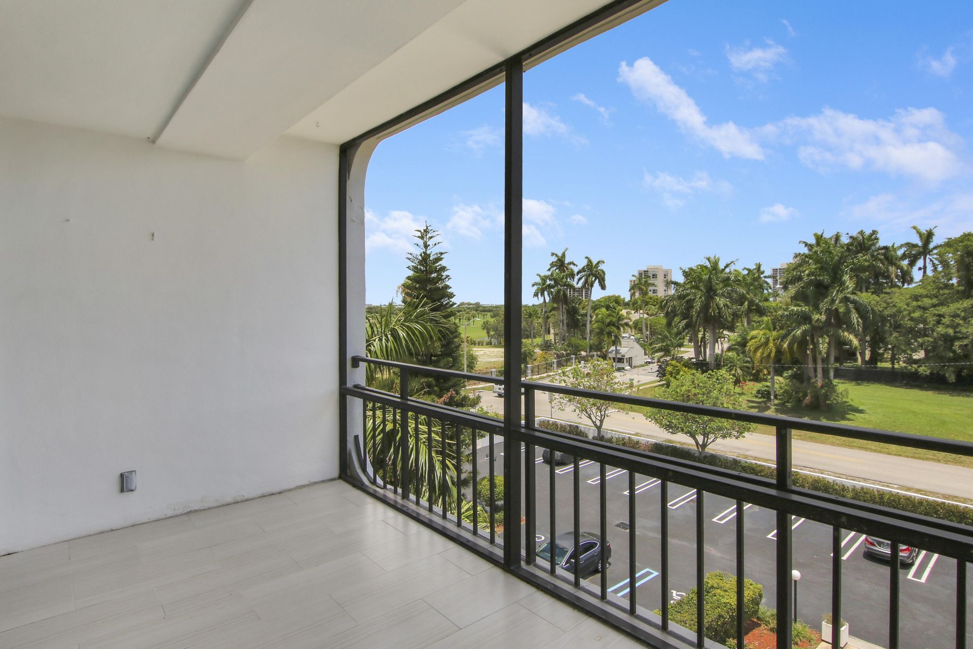 1500 Presidential Way, Unit 404, West Palm Beach, FL 33401 Photo