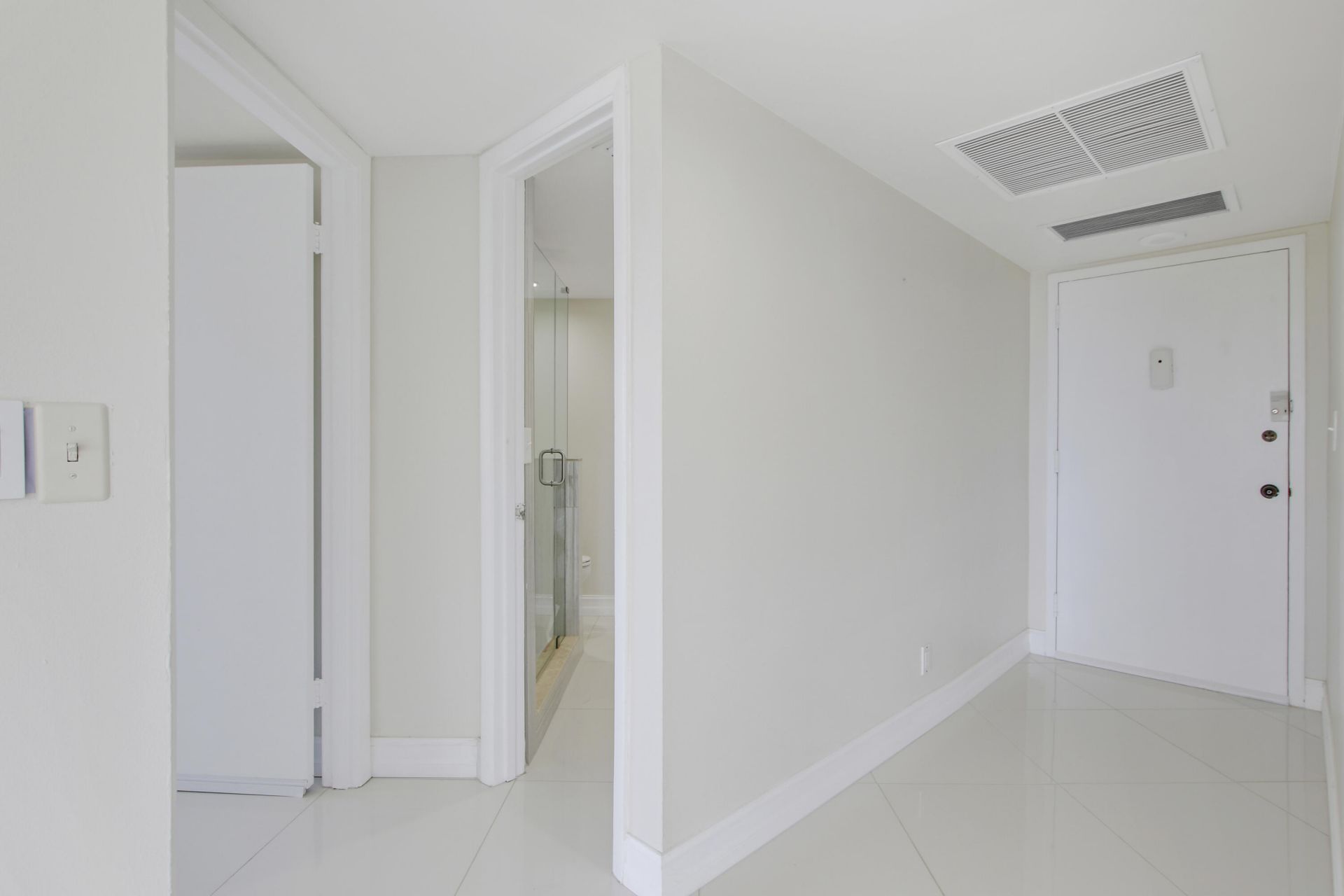 1500 Presidential Way, Unit 404, West Palm Beach, FL 33401 Photo