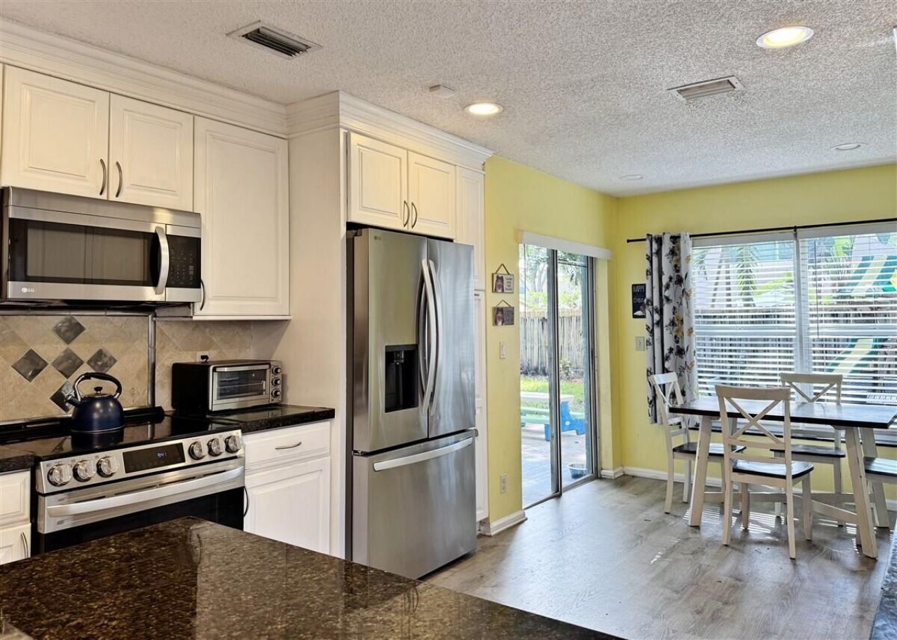 1020 NW 107th Avenue, Plantation, FL 33322 Photo