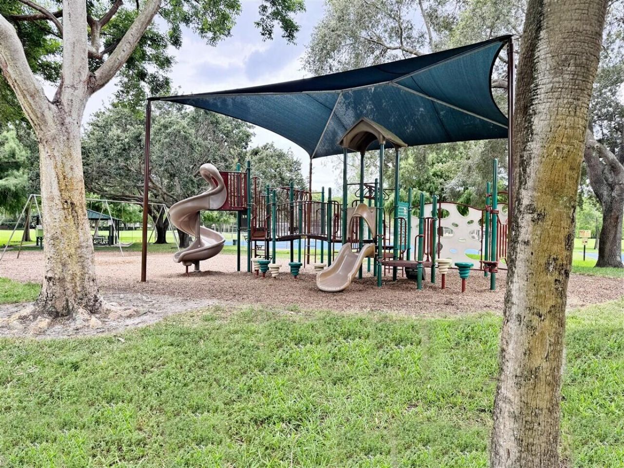 1020 NW 107th Avenue, Plantation, FL 33322 Photo