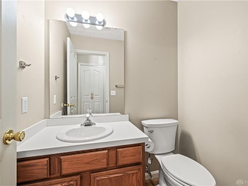 908 Cambridge Circle, Troy, OH 45373 Photo 19