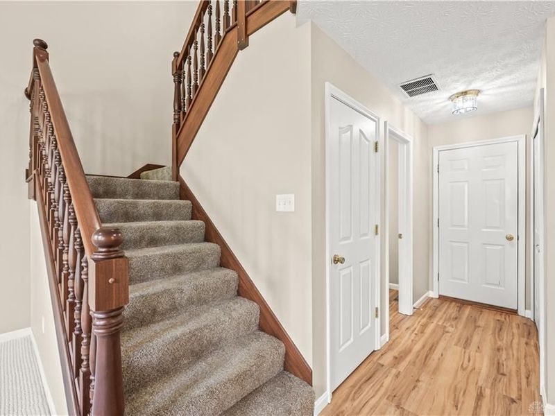 908 Cambridge Circle, Troy, OH 45373 Photo 23