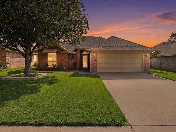 708 Hillcrest Drive, Cleburne, TX 76033