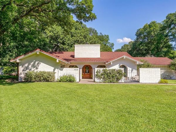 4325 Elmwood Drive, Benbrook, TX 76116