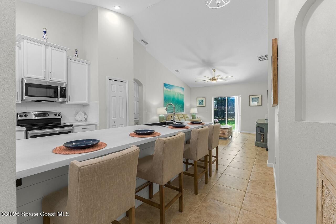 8110 Westfield Circle , Vero Beach, FL 32966 Photo