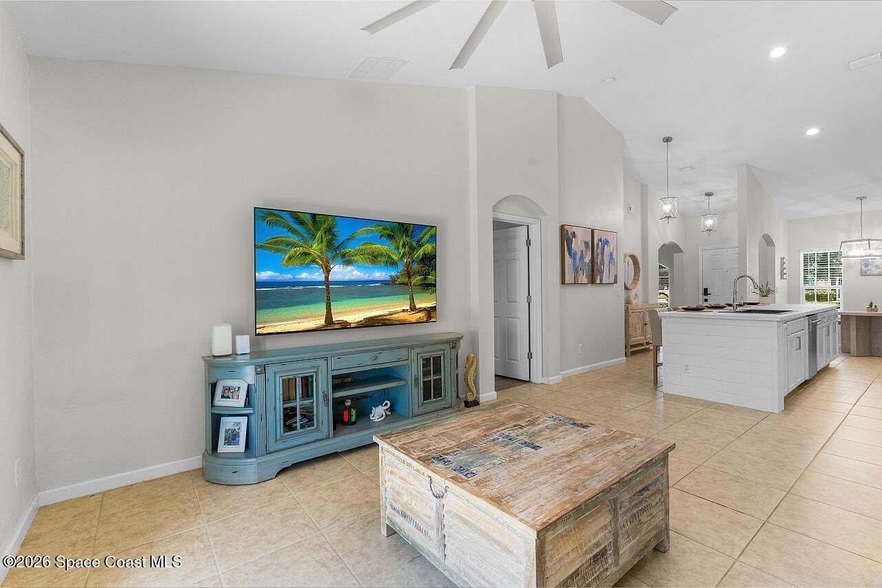 8110 Westfield Circle , Vero Beach, FL 32966 Photo