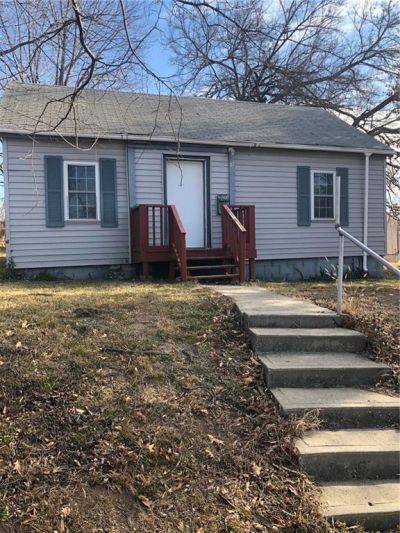 117 S Fairview Avenue, Liberty, MO 64068 Main Photo