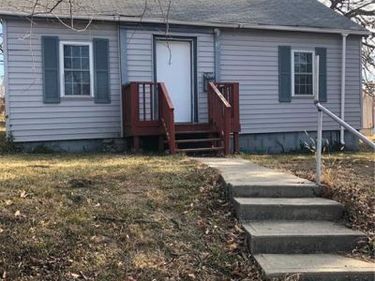 117 S Fairview Avenue, Liberty, MO 64068