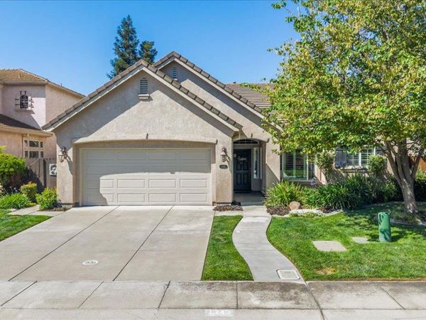 1343 Primavera Ave, Manteca, CA 95336