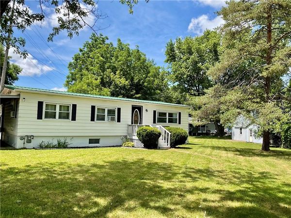 1879 Grand Central Avenue, Horseheads, NY 14845