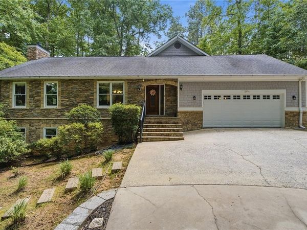 5855 Wills Lake Road , Cumming, GA 30040