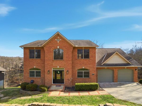 1753 E Cove Circle, Lawrenceburg, IN 47025