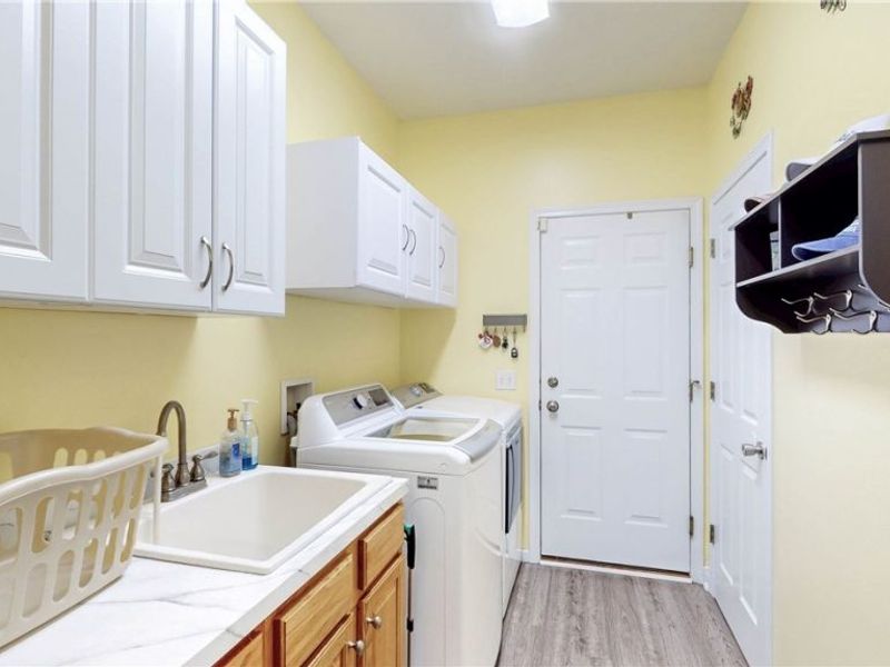 3293 Bath Heights Drive, Cuyahoga Falls, OH 44223 Photo 9